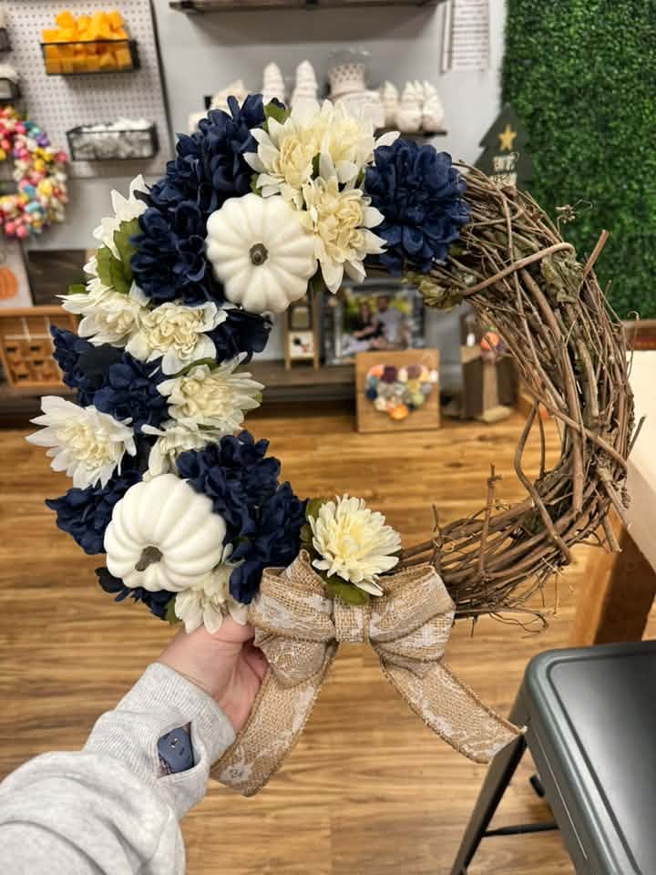 10/09/2026 Fall Flower Wreaths 6-8pm (Lynchburg)