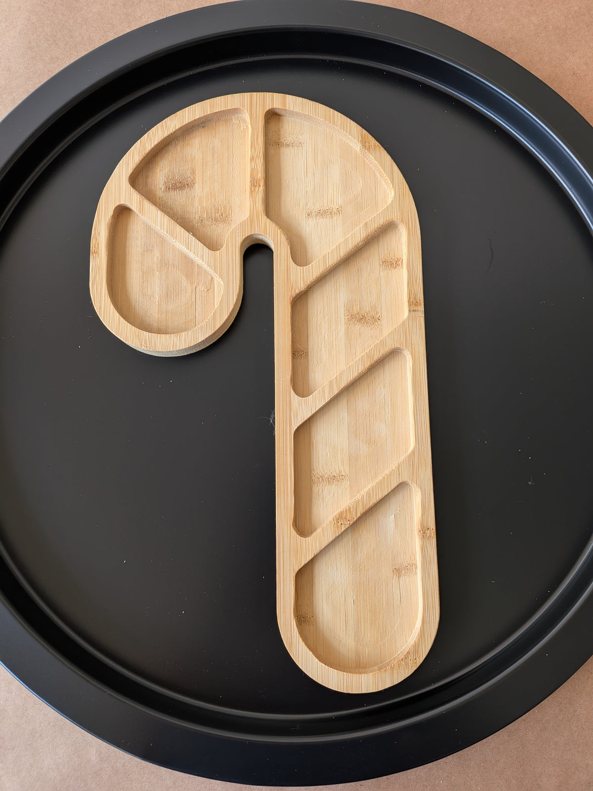 11/04/2026 Holiday Resin Trays Workshop 2-4PM (Lynchburg)